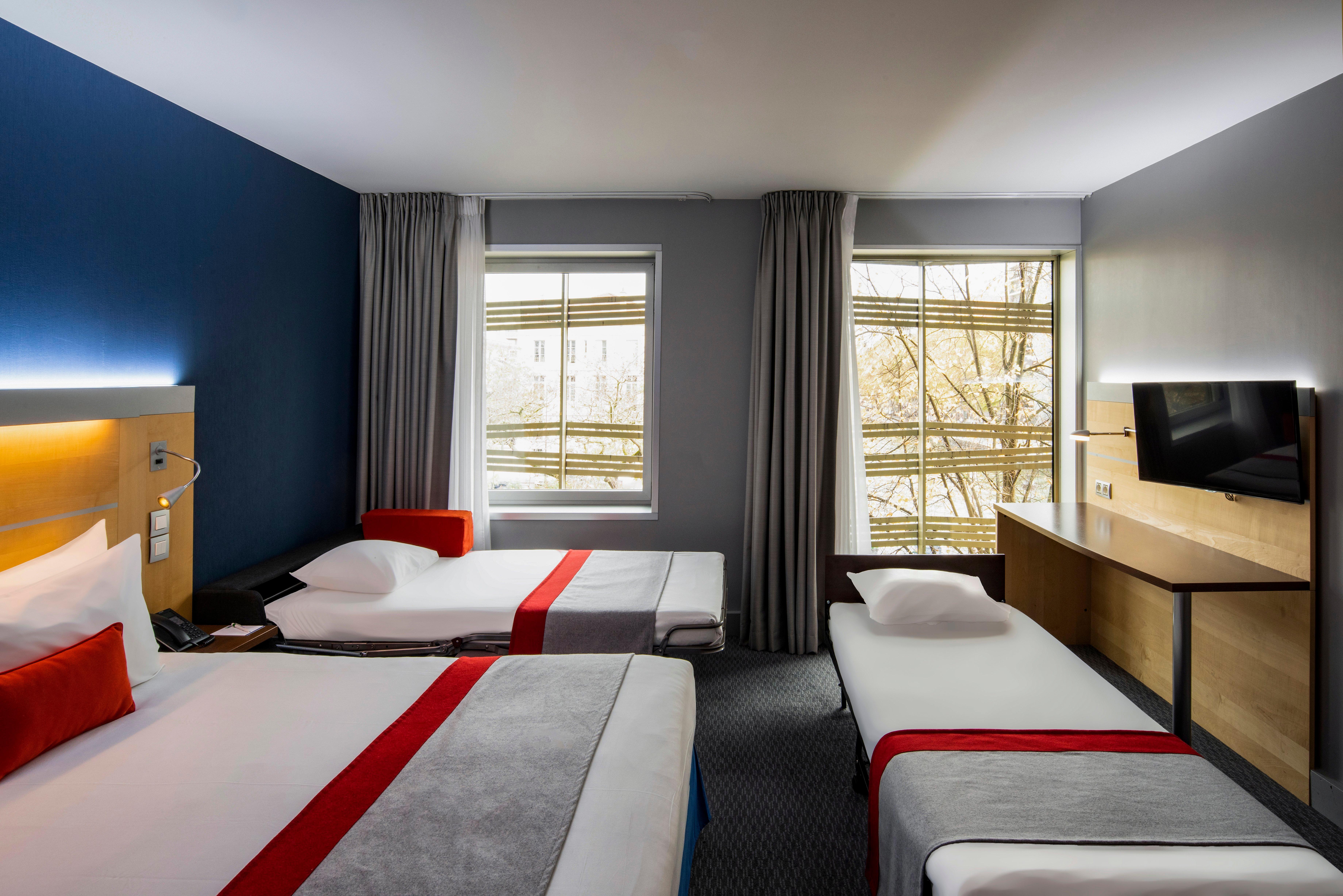 Holiday Inn Express Paris-Canal De La Villette, An Ihg Hotel Zewnętrze zdjęcie